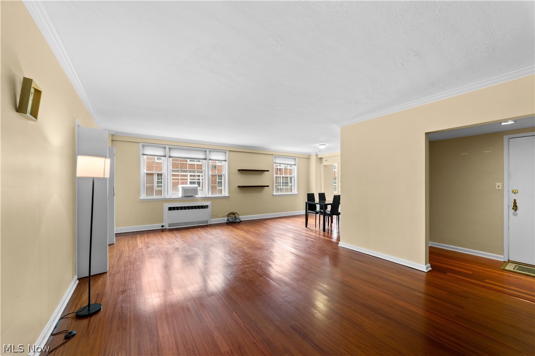 19015 Van Aken Boulevard 311 Property Photo 6
