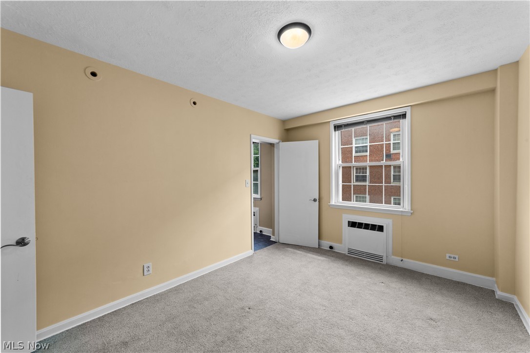 19015 Van Aken Boulevard 311 Property Photo 16