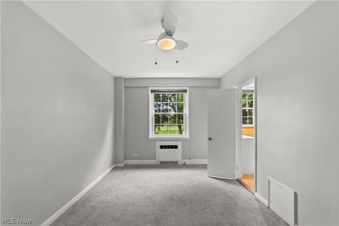 19015 Van Aken Boulevard 311 Property Photo 23