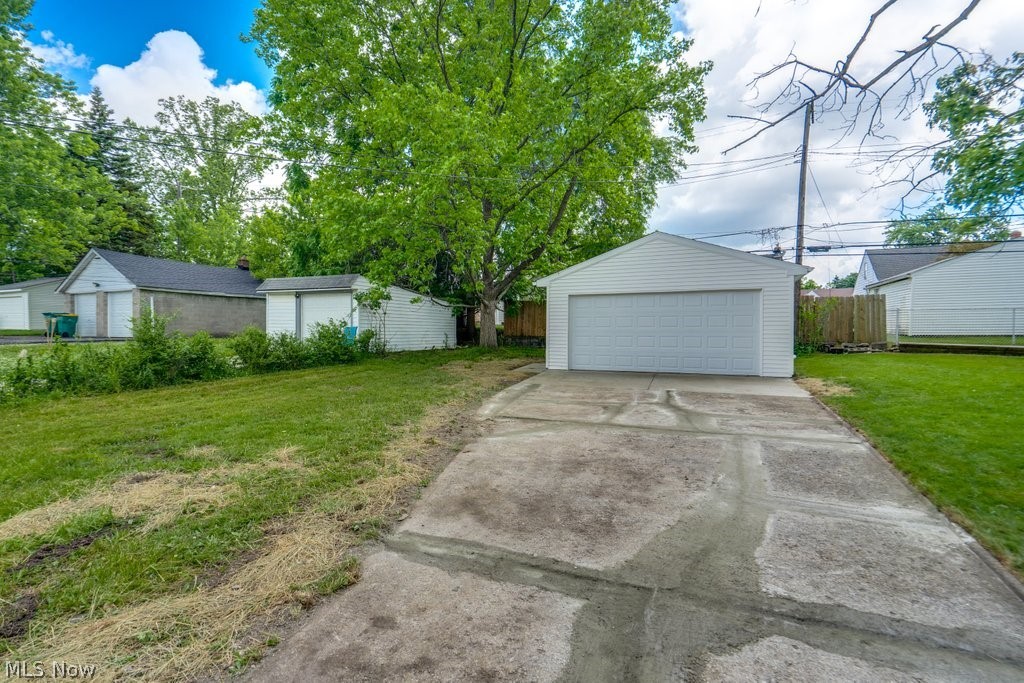 5141 Clement Avenue Property Photo 13