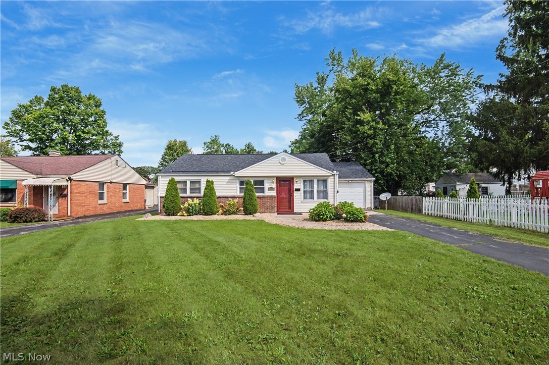 120 Centervale Avenue Property Photo 3