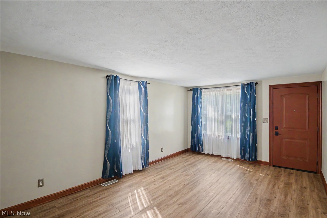 120 Centervale Avenue Property Photo 9