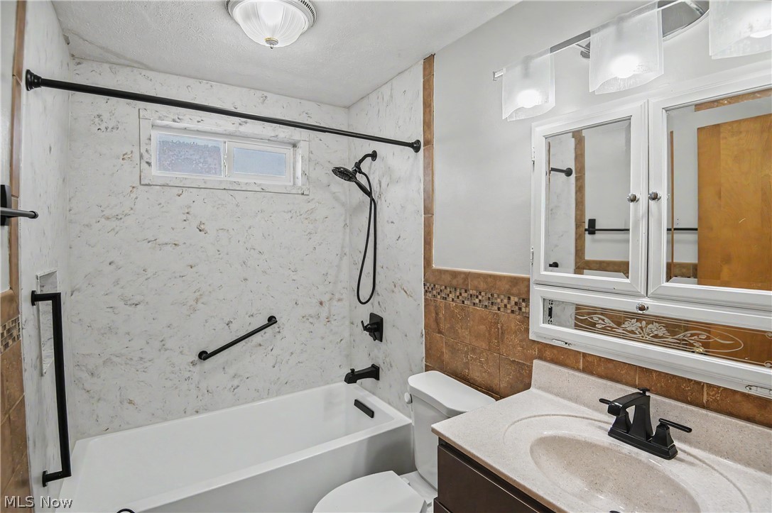 120 Centervale Avenue Property Photo 16