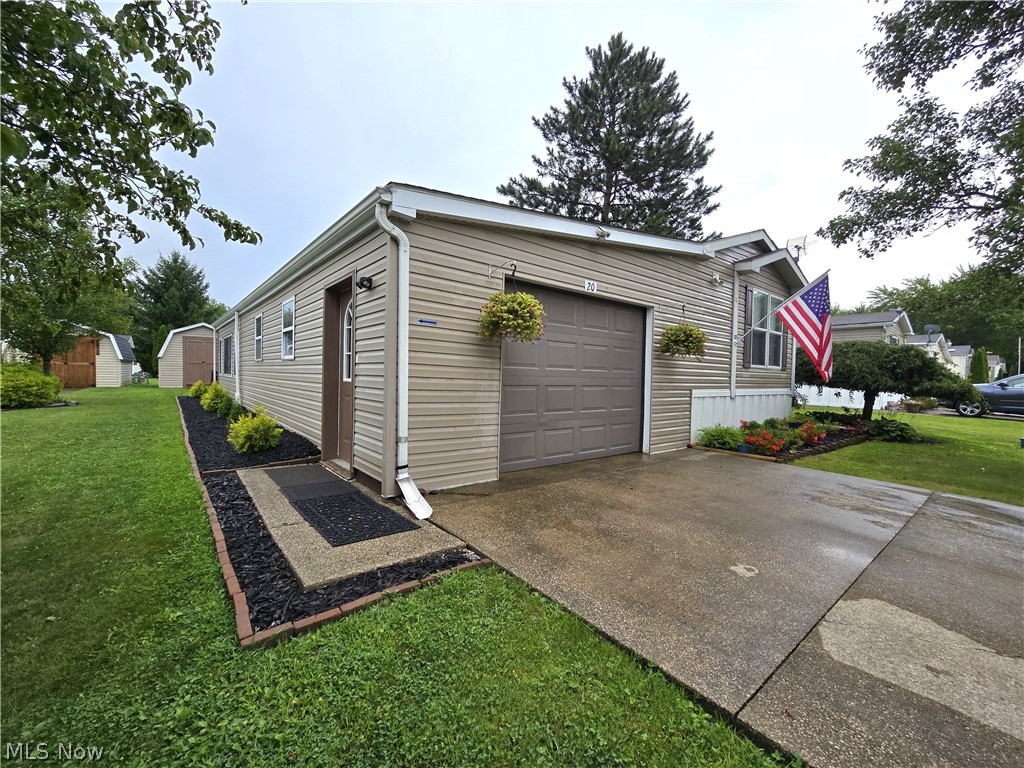 20 Apple Drive Property Photo 2