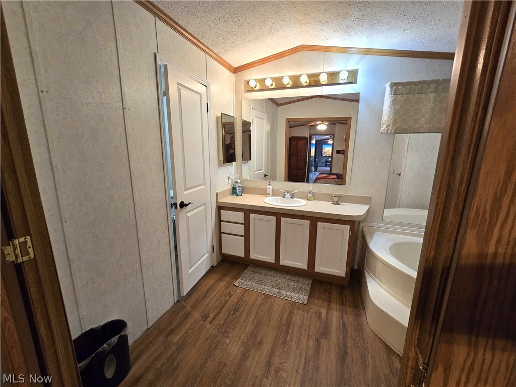 20 Apple Drive Property Photo 34