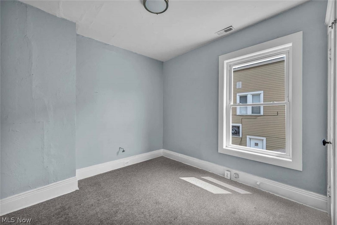 4439 State Road Property Photo 3