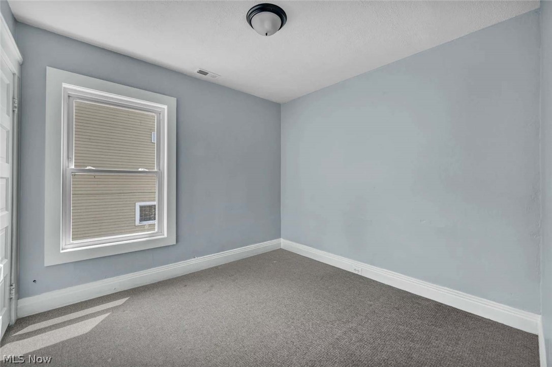 4439 State Road Property Photo 4