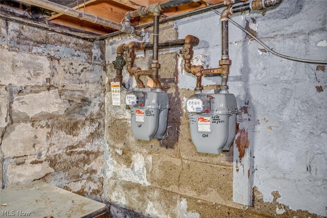 4439 State Road Property Photo 7