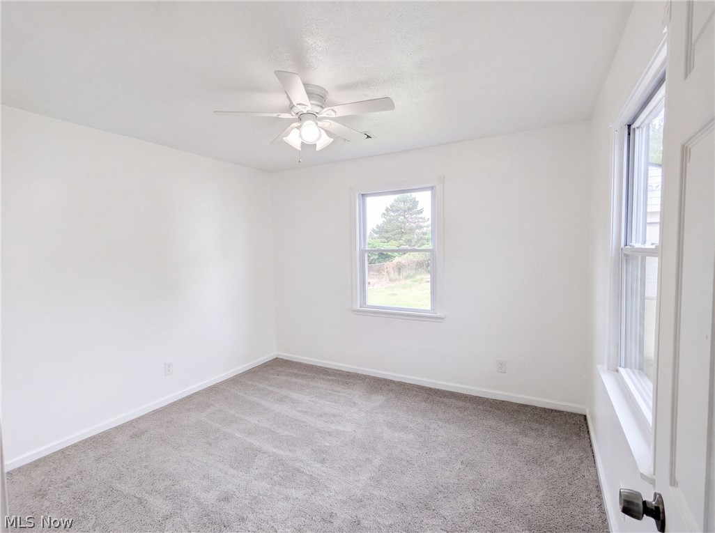 12722 Emery Avenue Property Photo 4