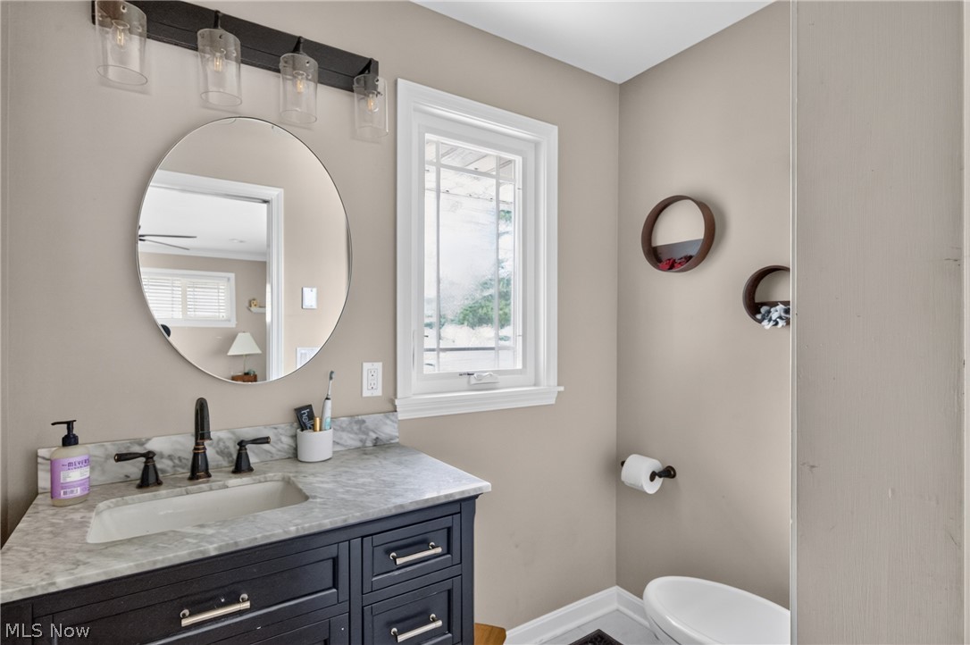 38385 Aurora Road Property Photo 14