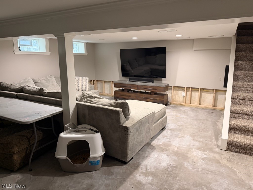 38385 Aurora Road Property Photo 15