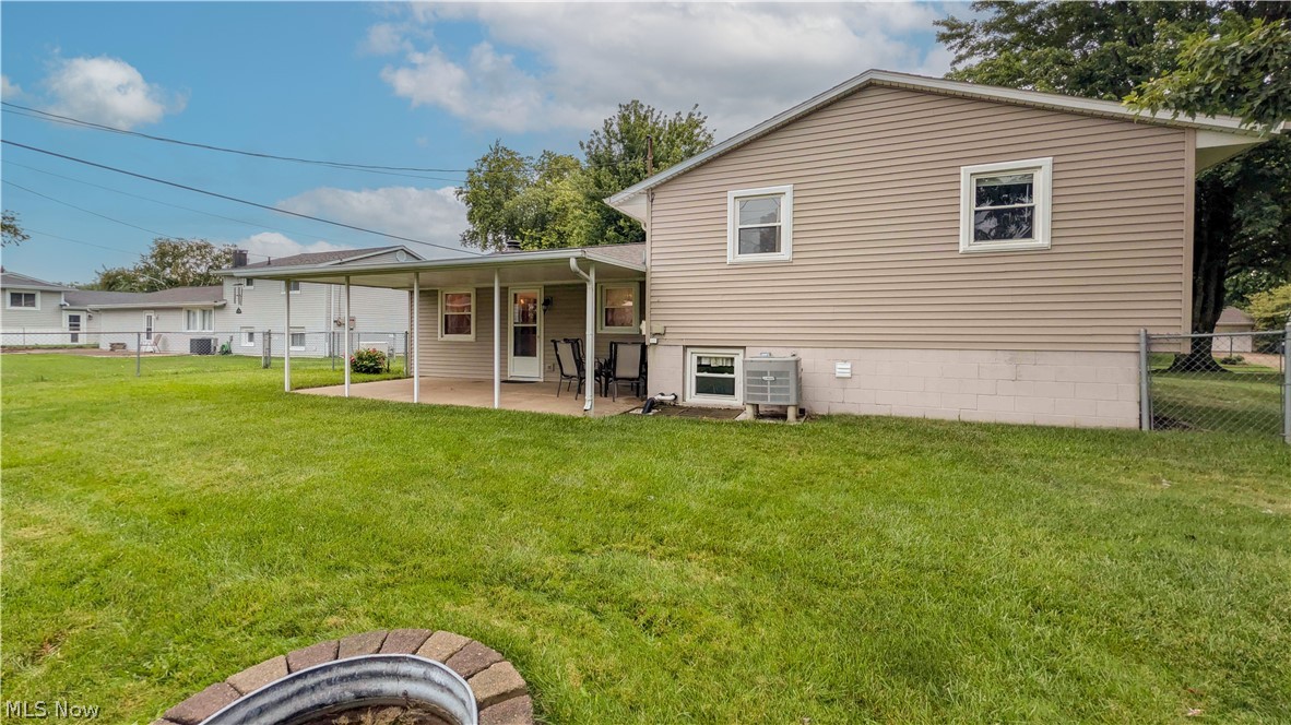 3002 Hinde Avenue Property Photo 5