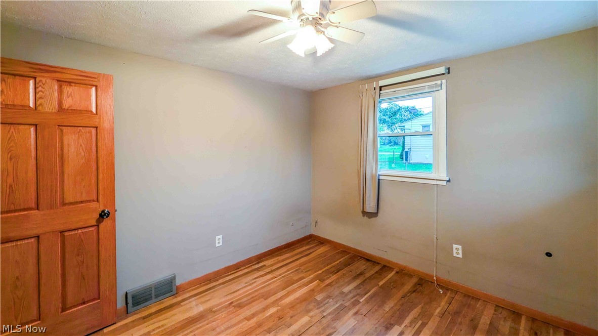 3002 Hinde Avenue Property Photo 25