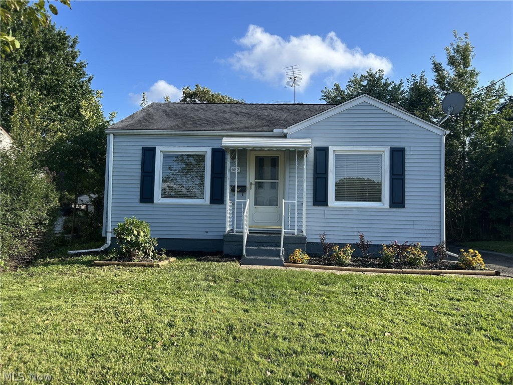 682 Barbara Avenue Property Photo 1