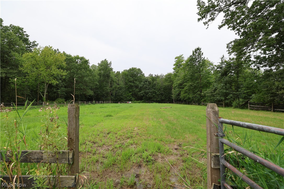 2938 Som Center Road Property Photo 18