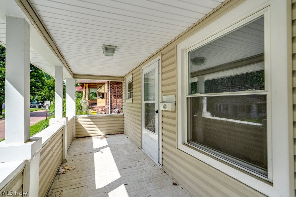 233 Sobul Avenue Property Photo 5
