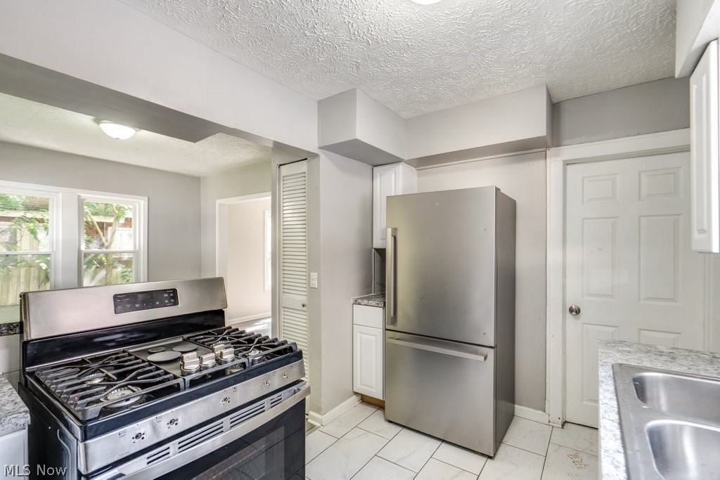 233 Sobul Avenue Property Photo 16