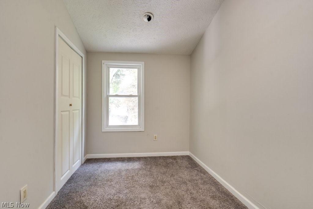 233 Sobul Avenue Property Photo 22