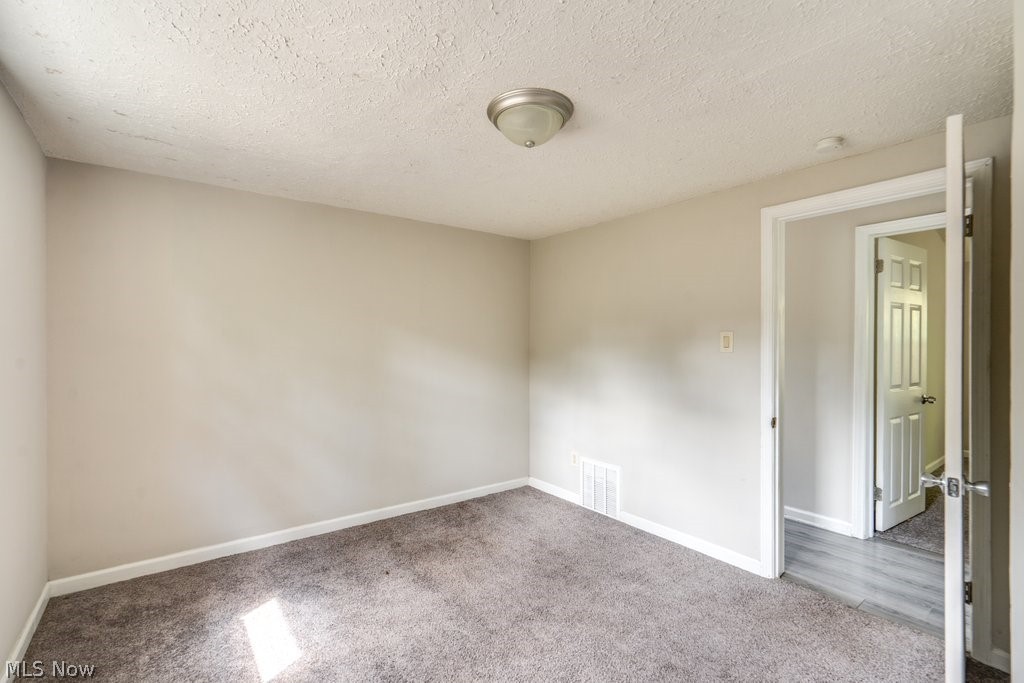 233 Sobul Avenue Property Photo 25