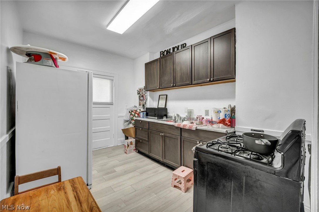 4512 E 131st Street Property Photo 9