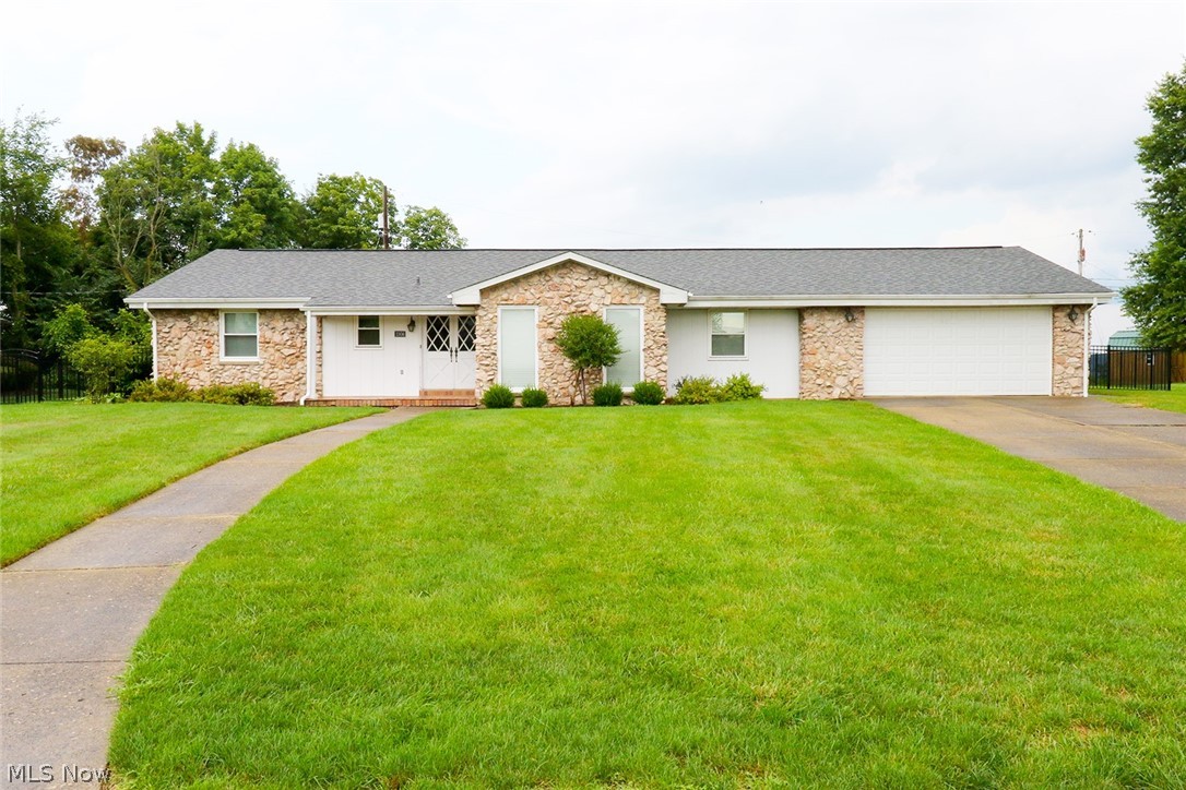 2306 Alexander Manor W Property Photo