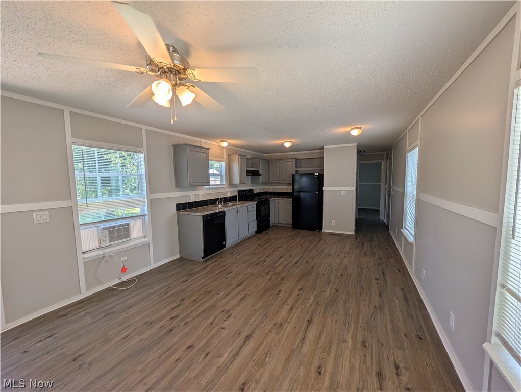 215 Cedar Brook Drive Property Photo 4