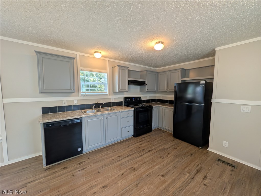 215 Cedar Brook Drive Property Photo 5