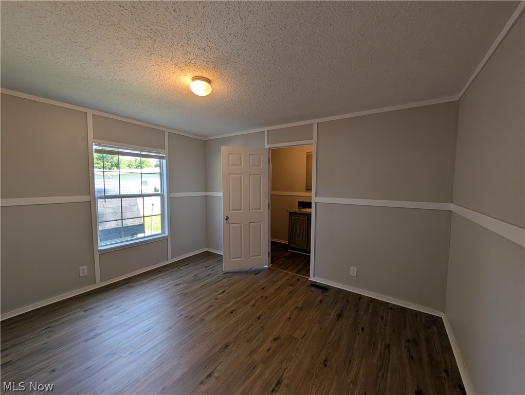 215 Cedar Brook Drive Property Photo 7