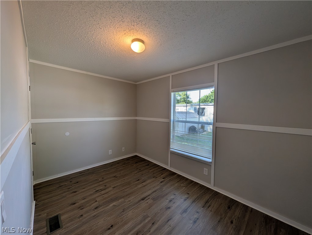 215 Cedar Brook Drive Property Photo 12