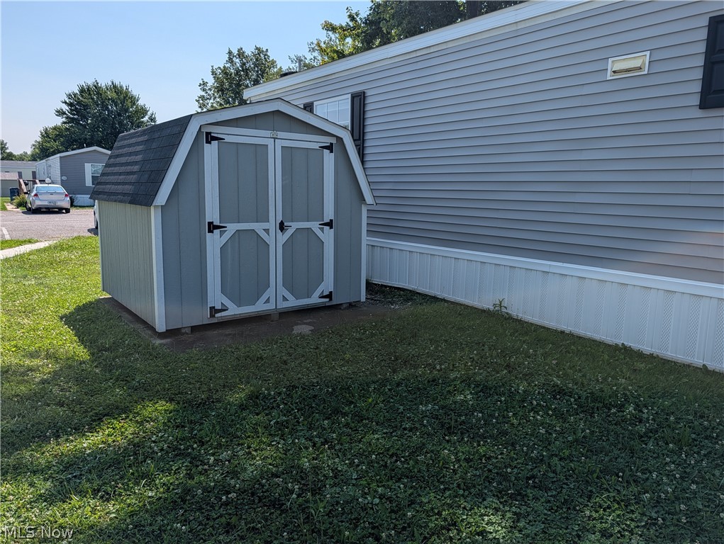 215 Cedar Brook Drive Property Photo 14