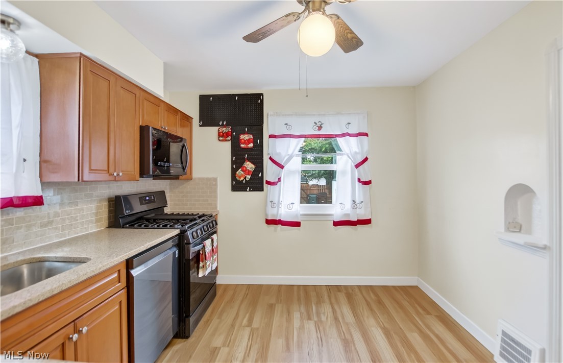 8120 Pelham Drive Property Photo 12