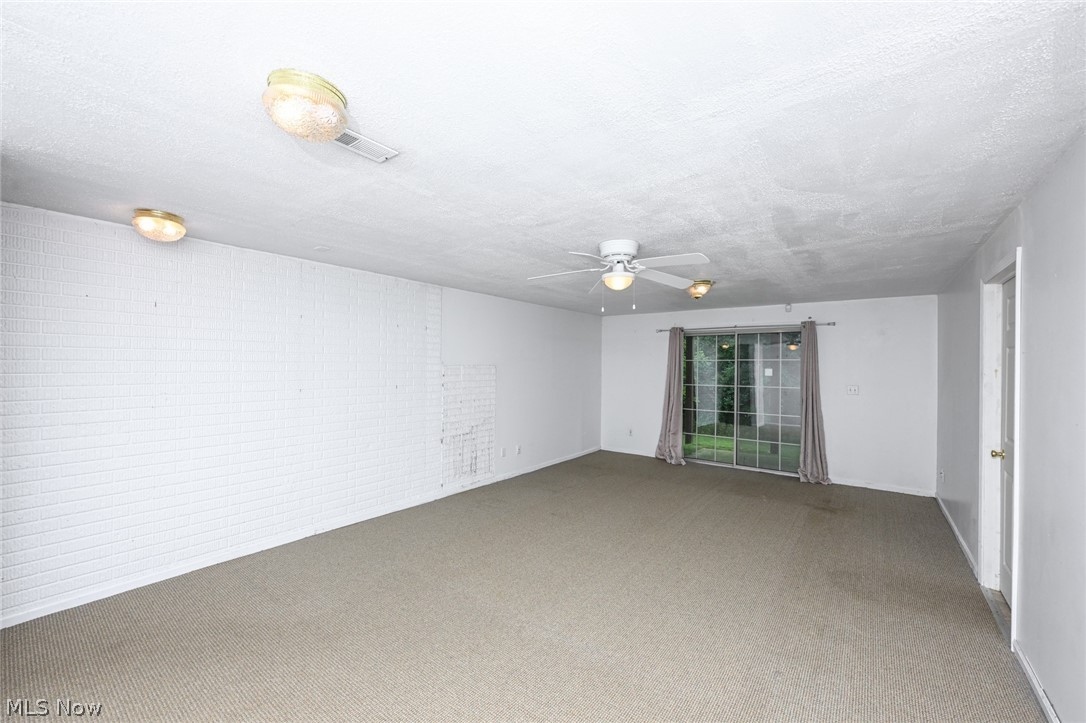 4007 Falconswalk Court Property Photo 33