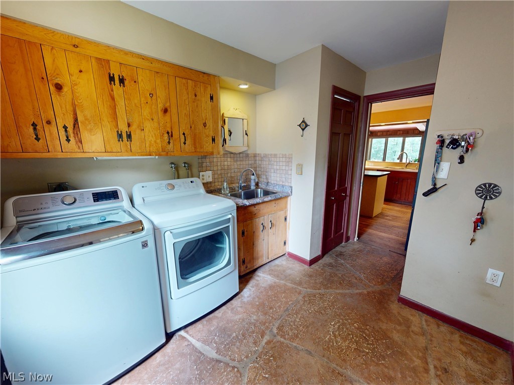 3554 Rolling Hills Drive Property Photo 12