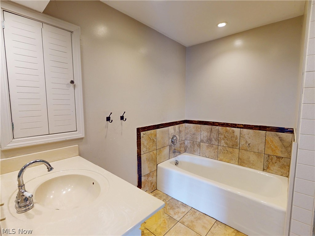 3554 Rolling Hills Drive Property Photo 29