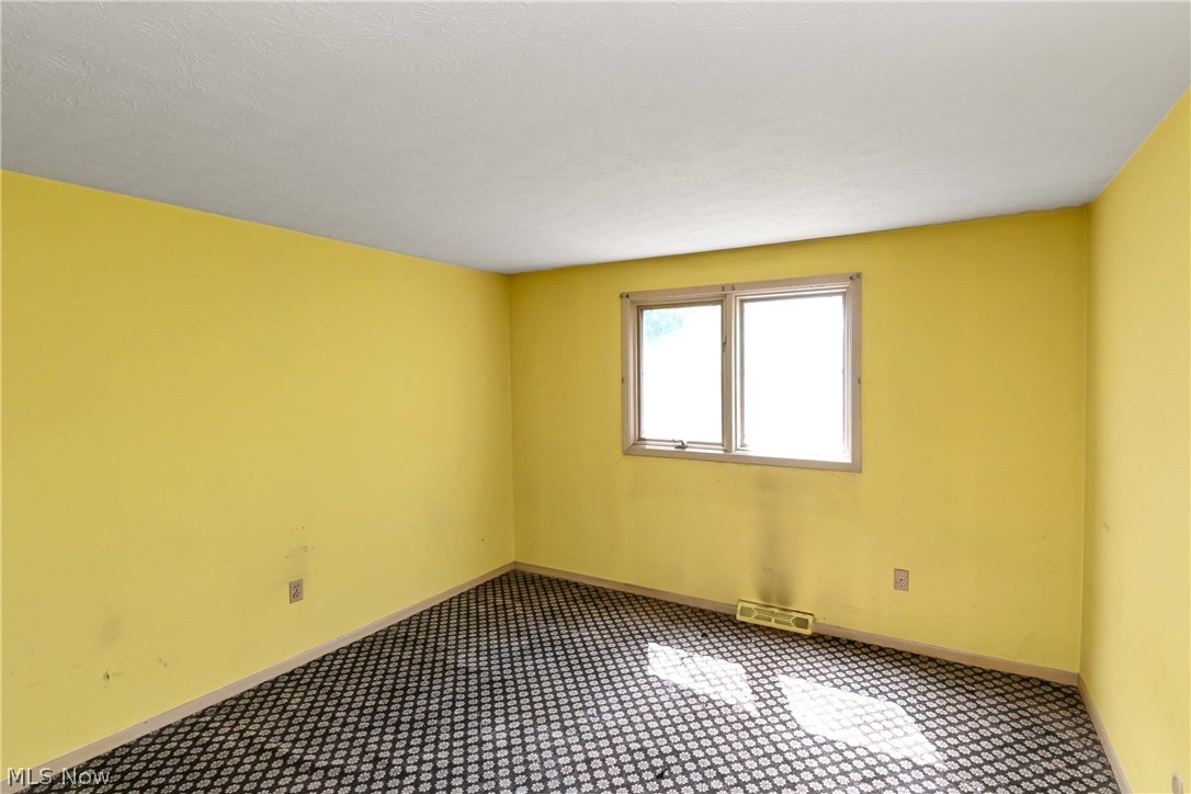 5392 Meadow Wood Boulevard Property Photo 10