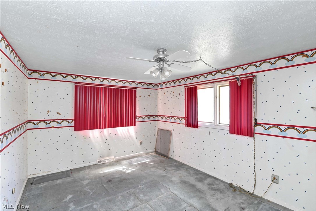 5392 Meadow Wood Boulevard Property Photo 11