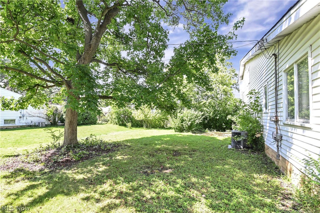 5392 Meadow Wood Boulevard Property Photo 20
