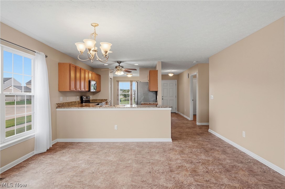 37470 Tail Feather Drive Property Photo 14