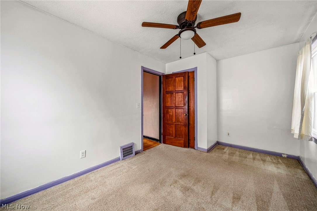 229 E 326th Street Property Photo 8