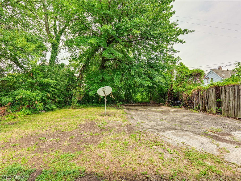 9809 Hilgert Drive Property Photo 4