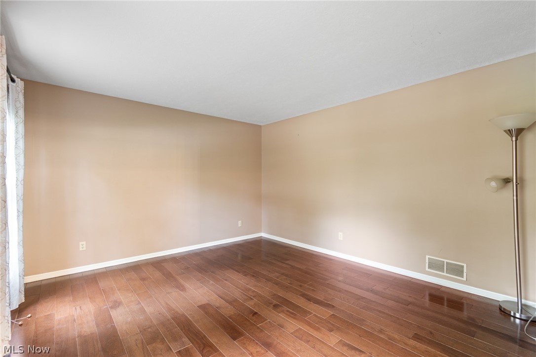 5825 Nicholson Drive Property Photo 13