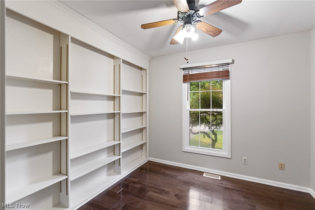 5825 Nicholson Drive Property Photo 14
