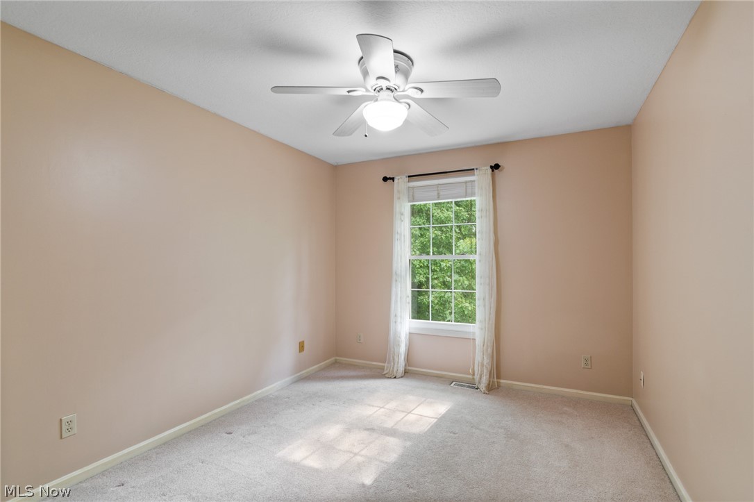 5825 Nicholson Drive Property Photo 23