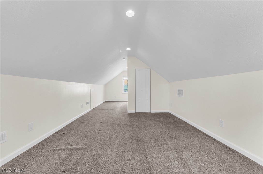 10518 Langton Avenue Property Photo 15