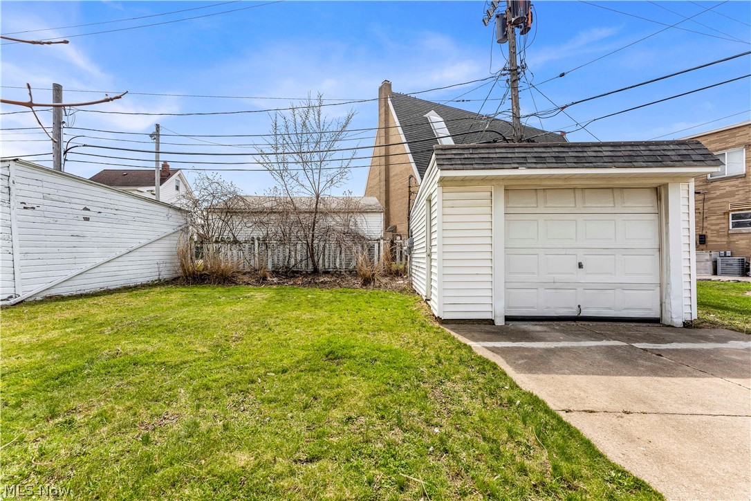 10518 Langton Avenue Property Photo 22