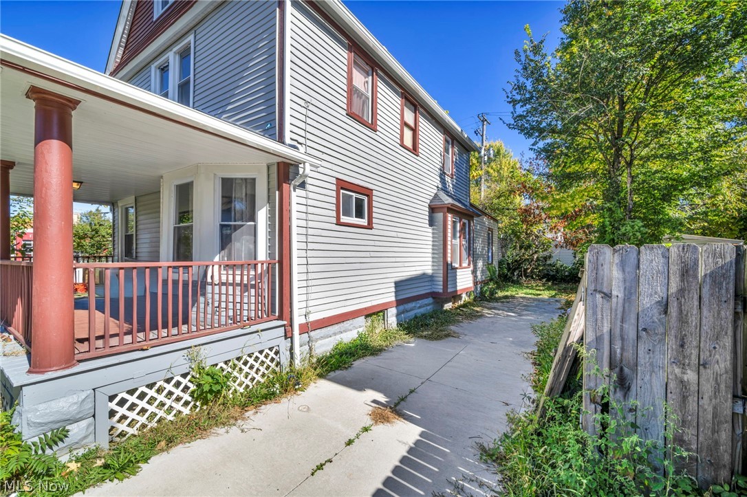 2013 W 99th Street Property Photo 4