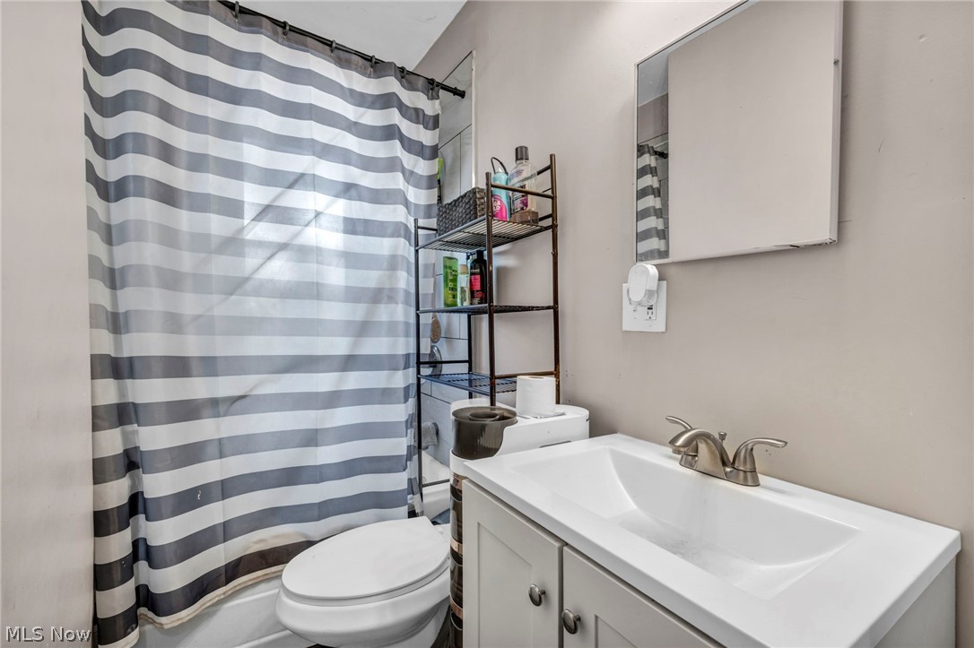 2013 W 99th Street Property Photo 33