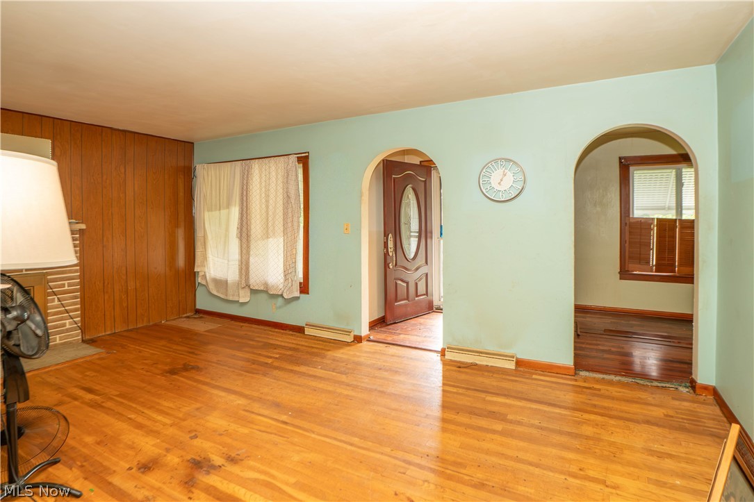 11817 Lincoln Way Nw Property Photo 6