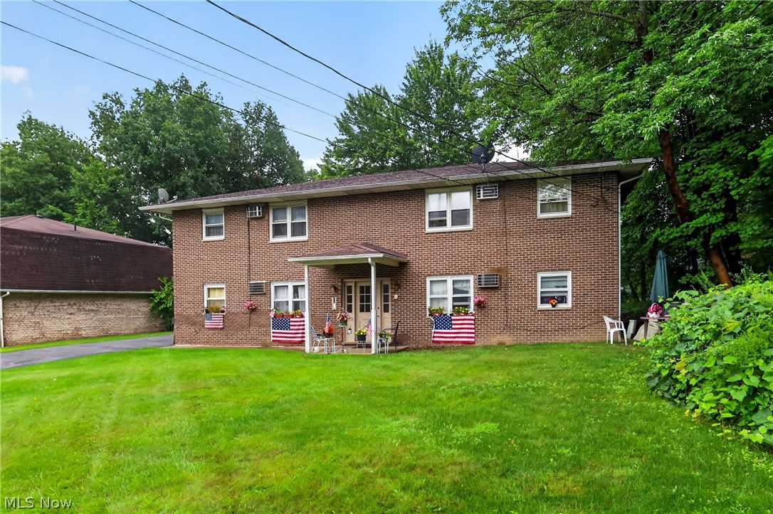 681 Cook Avenue Property Photo 3