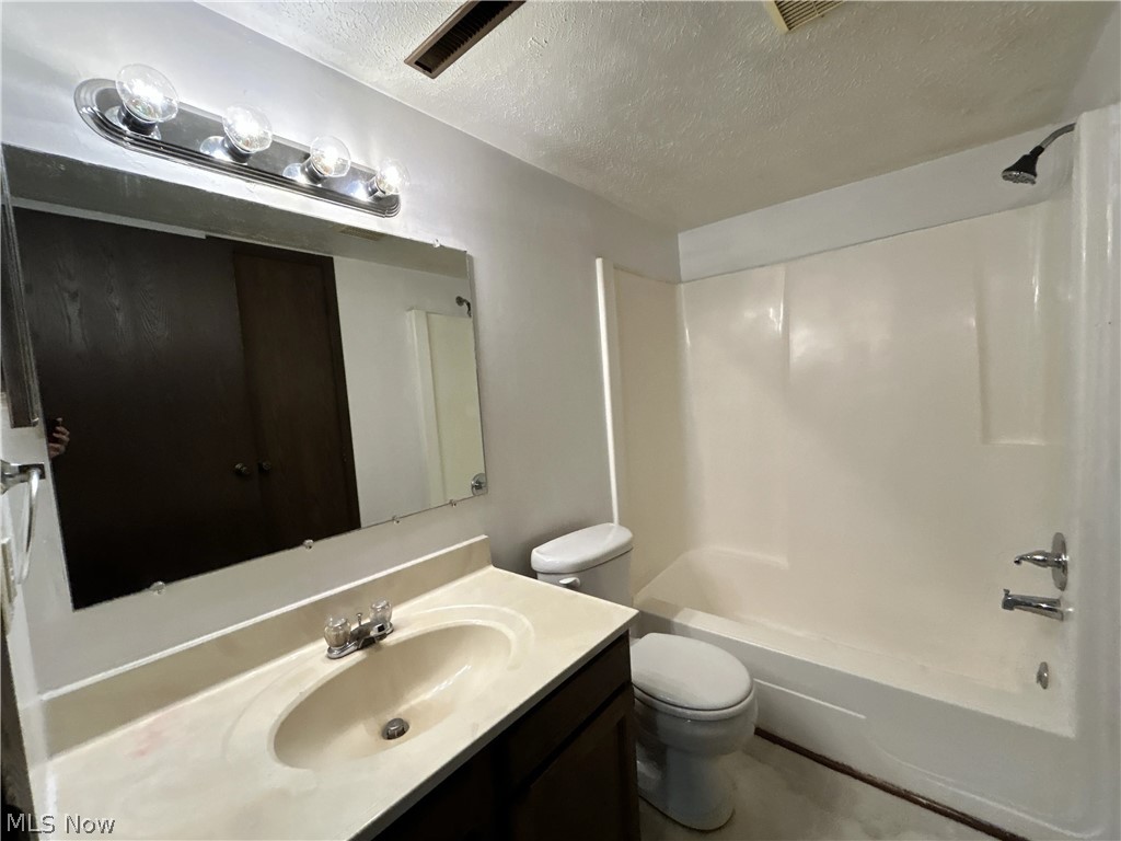 200 West 36th Street 45 Property Photo 8